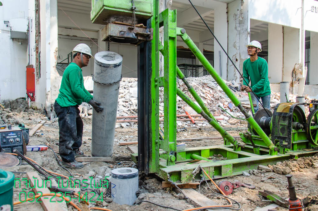 งานตอกเสาเข็ม โครงการปรับปรุงและต่อเติมห้องเก็บข้อสอบเป็นห้องพยาบาล ม.พระจอมเกล้าธนบุรี (บางมด)